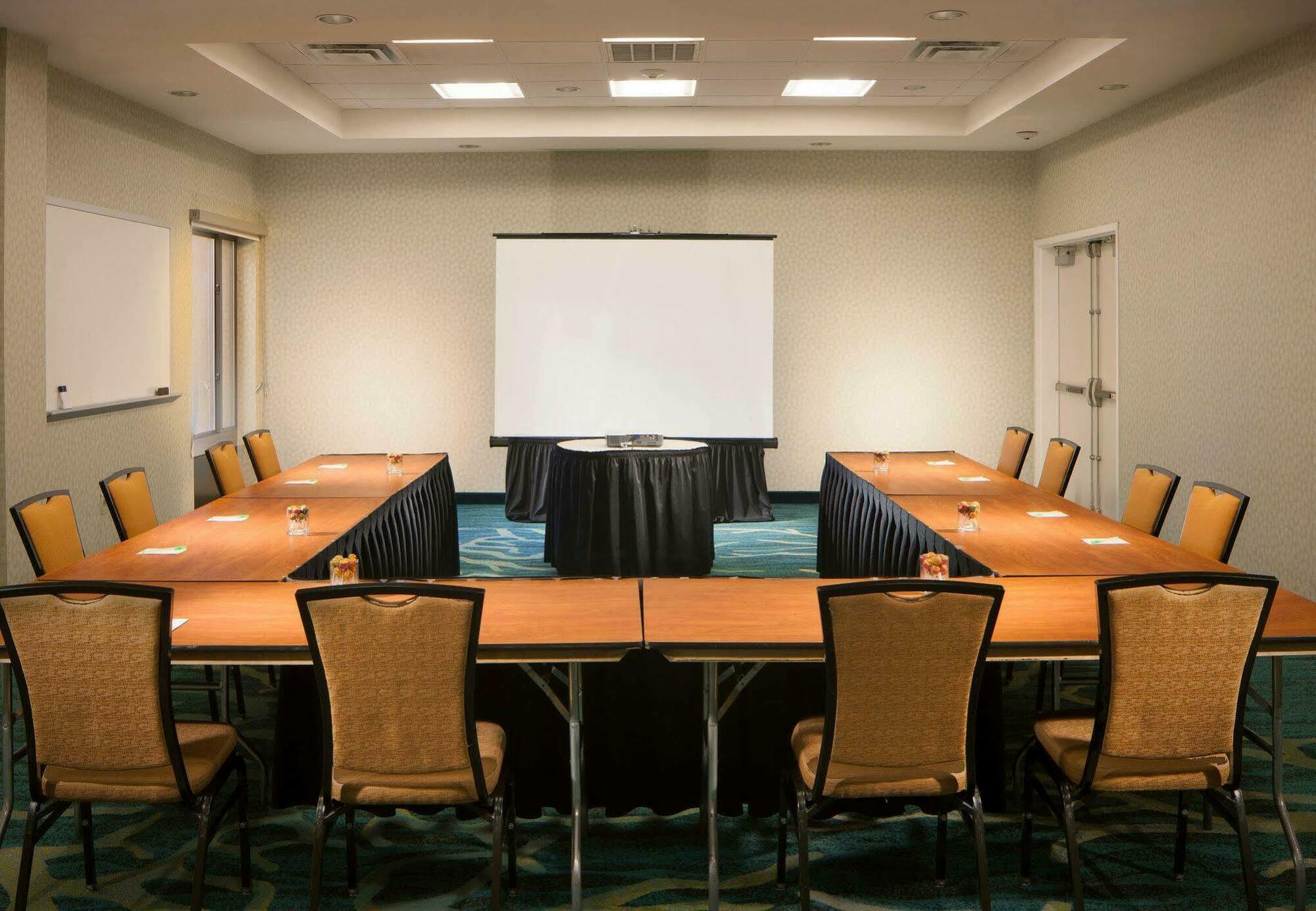 Springhill Suites By Marriott Orlando At Seaworld Williamsburg Экстерьер фото